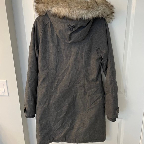 TNA Aspen Parka - Picture 2 of 5